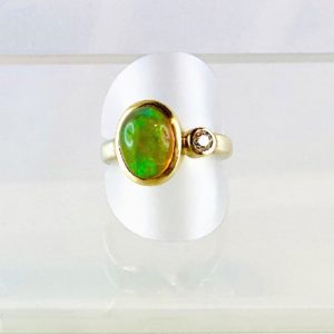 Edelsteinring Opal mit Brillant, Ring
